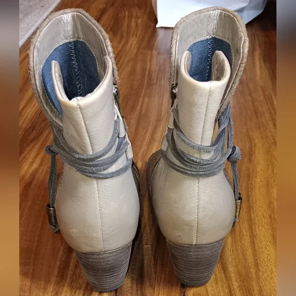 OTBT Vagabond Bootie 8 Color Otter - Picture 3 of 7